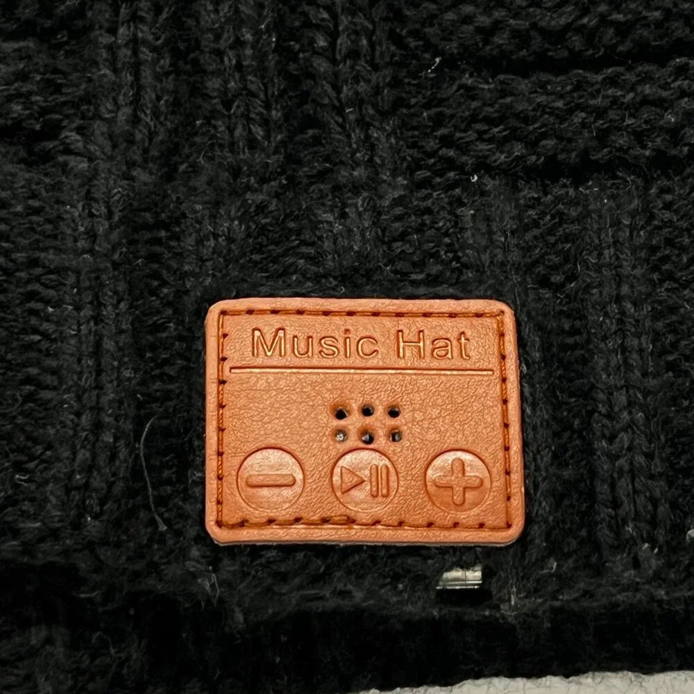 Music Hat Beanie Black Cable‎ Knit Winter USB